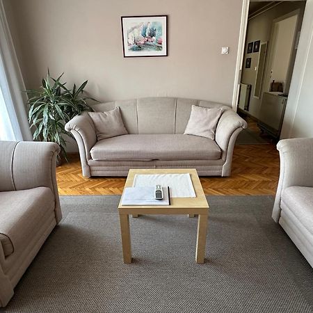 Apartman Rada ปิโรต์ ภายนอก รูปภาพ