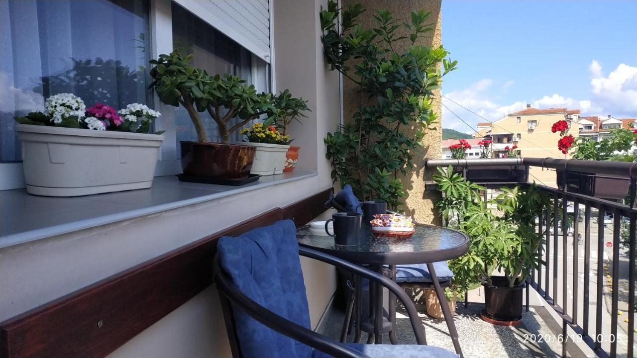 Apartman Rada ปิโรต์ ภายนอก รูปภาพ