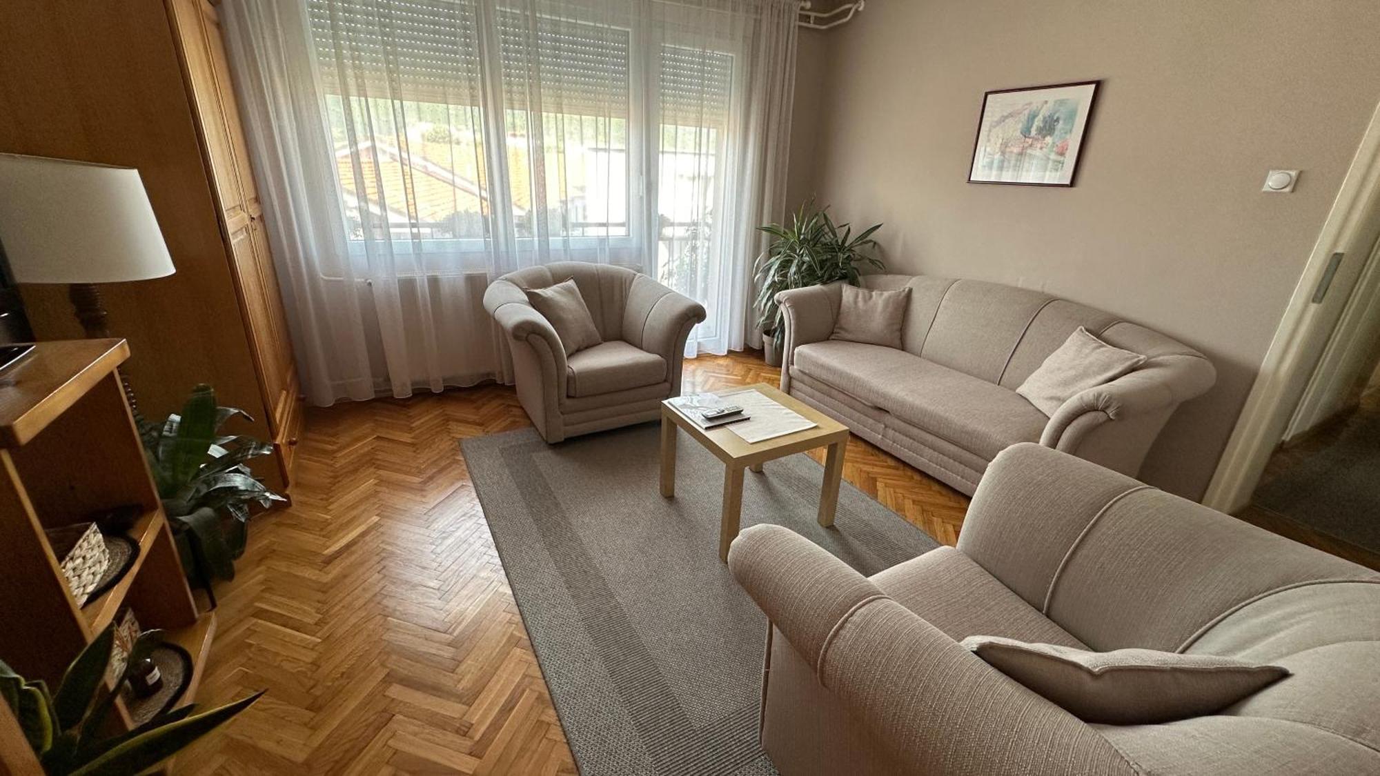 Apartman Rada ปิโรต์ ภายนอก รูปภาพ